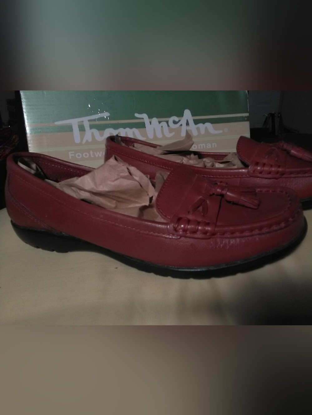 NIB Thom McAn BROWN Leather Slip-On Loafers W/TASSELS SZ. 7.5W (WINE TONE)